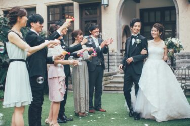 安くて可愛いパーティードレスのブランドは？結婚式におすすめ